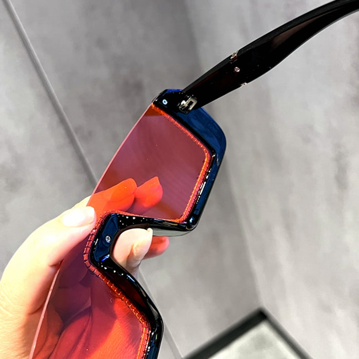 Women's Retro Rectangle Diamond 'Fortune' Plastic Sunglasses