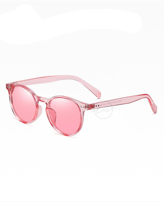 Women's Retro Round 'Hot Mama' Plastic Sunglasses