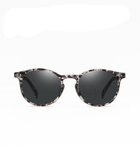 Women's Retro Round 'Hot Mama' Plastic Sunglasses