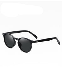 Women's Retro Round 'Hot Mama' Plastic Sunglasses