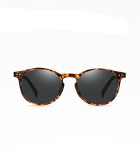 Women's Retro Round 'Hot Mama' Plastic Sunglasses