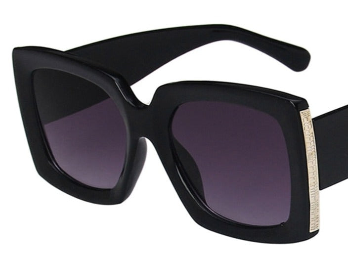 Women's Vintage Oversized Square 'Isi ' Plastic Sunglasses