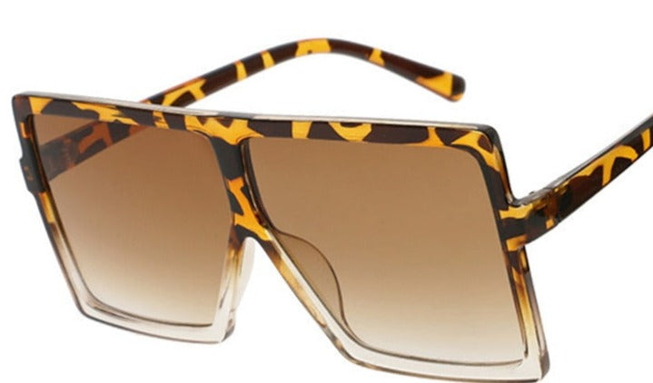 Women's Oversized Square 'Elham ' Plastic Sunglasses