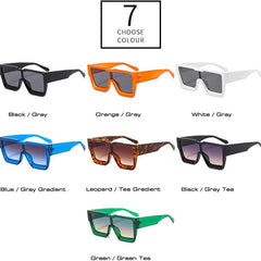 Women's Oversized Square 'Glory ' Plastic Sunglasses