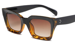 Women's Oversized Square 'Enmity' Plastic Sunglasses