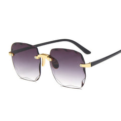 Women's Classic Vintage 'Infinity Beyond' Square Sunglasses