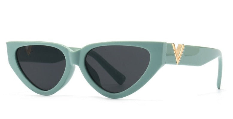 Women's Cat Eye 'V Shine ' Plastic Sunglasses
