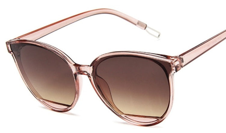 Women'sClassic Oval 'Gweneth' Plastic Sunglasses