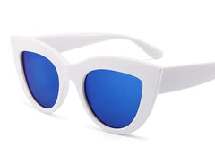 Women's Oversized Cat Eye ' Harper' Plastic Sunglasses