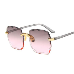 Women's Classic Vintage 'Infinity Beyond' Square Sunglasses