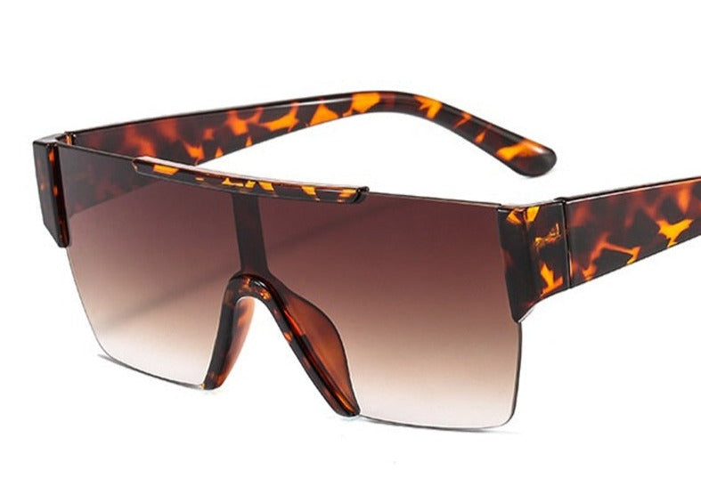Unisex Oversized Rectangle 'Ashe' Plastic Sunglasses
