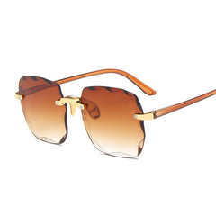 Women's Classic Vintage 'Infinity Beyond' Square Sunglasses