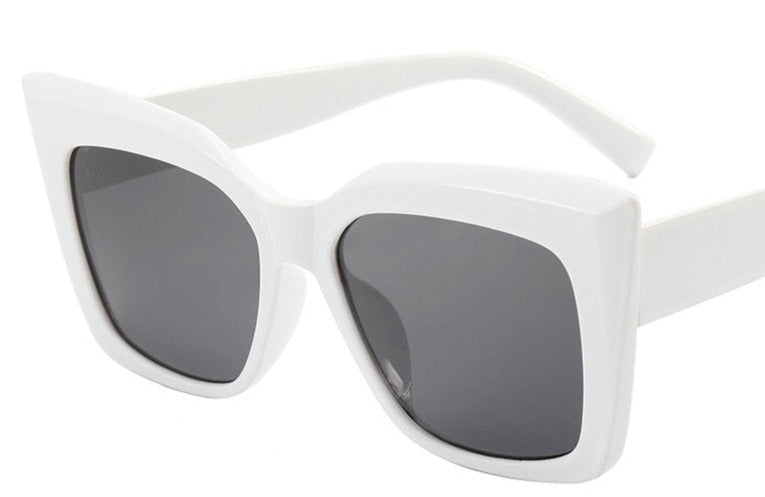 Women's Oversized Cat Eye 'Vamp' Plastic Sunglasses