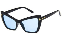 Women's Oversized Cat Eye 'Ophelia' Plastic Sunglasses