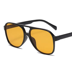 Women's Oversized Round 'Sassy' Plastic Sunglasses