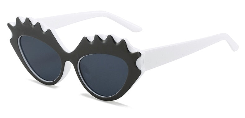 Women's Unique Cat Eye 'Bewitching' Photochromic Sunglasses