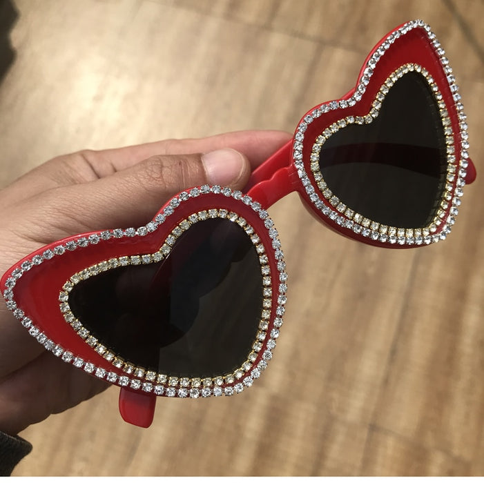 Women's Oversized Cat Eye 'Foxy Fits' Plastic Sunglasses