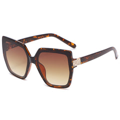 Women's Oversize Square 'Bewitching' Plastic Sunglasses