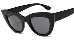 Women's Vintage Cat Eye 'Monina' Plastic Sunglasses