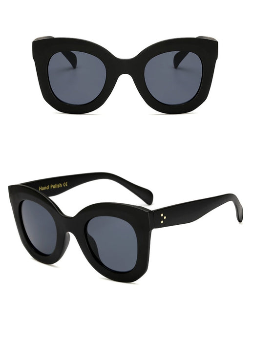 Women's Retro Cat Eye 'Funky Shades' Plastic Sunglasses