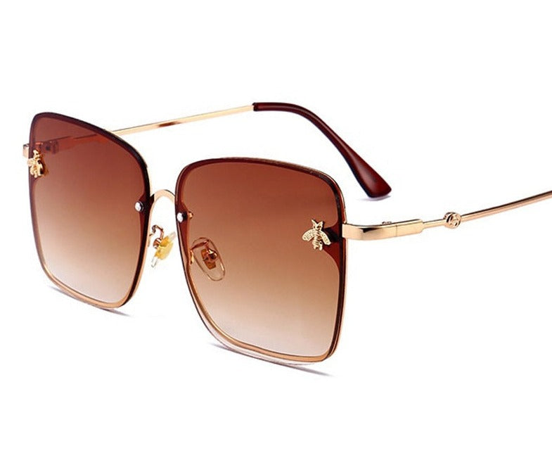 Women's Oversized Square 'Aura Light' Metal Sunglasses Sunglasses