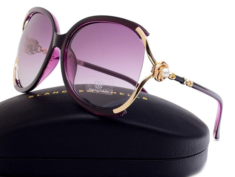 Women's Butterfly Oval 'Brava' Plastic Sunglasses