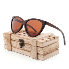 Unisex Oval 'Robina' Wooden sunglasses