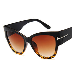 Women's Cat Eye 'Hottie' Plastic Sunglasses