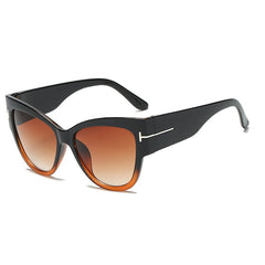 Women's Oversized Cat Eye 'Cecilia' Plastic Sunglasses