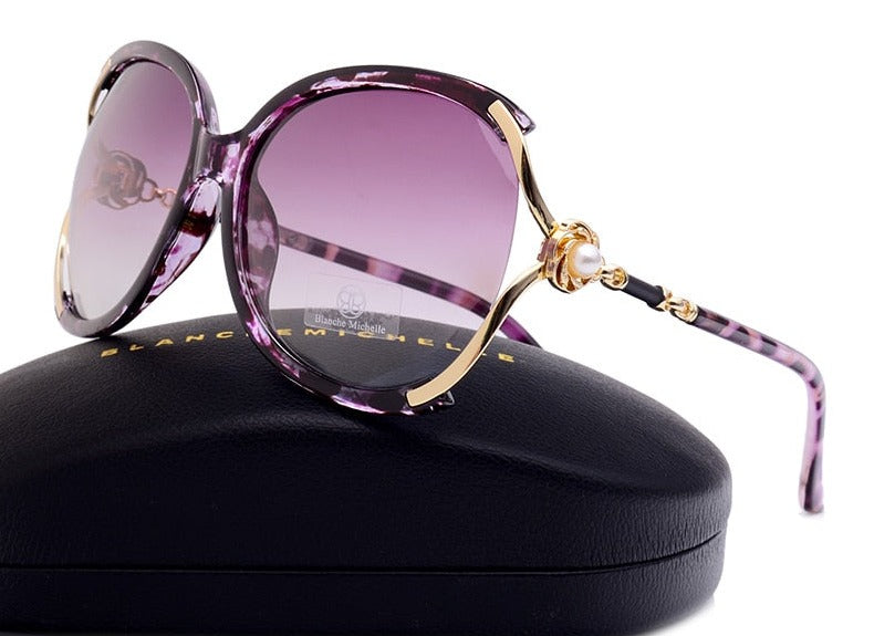 Women's Butterfly Oval 'Brava' Plastic Sunglasses