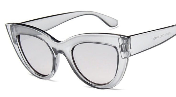 Women's Vintage Cat Eye 'Monina' Plastic Sunglasses