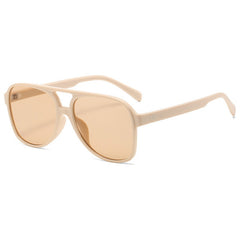 Women's Oversized Round 'Sassy' Plastic Sunglasses