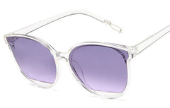 Women'sClassic Oval 'Gweneth' Plastic Sunglasses