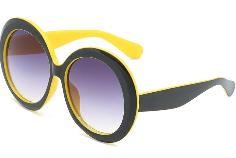 Women's Oversized Round 'Estetica' Plastic Sunglasses
