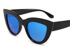 Women's Oversized Cat Eye ' Harper' Plastic Sunglasses