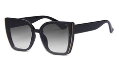 Women's Oversized Cat Eye 'Cassandra' Plastic Sunglasses