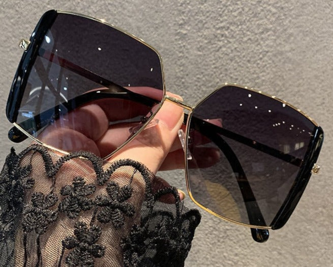 Unisex Oversize Vintage 'Charade ' Metal Sunglasses