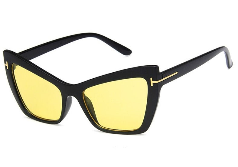 Women's Oversized Cat Eye 'Ophelia' Plastic Sunglasses