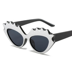 Women's Unique Cat Eye 'Bewitching' Photochromic Sunglasses