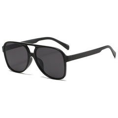 Women's Oversized Round 'Sassy' Plastic Sunglasses