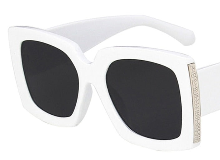 Women's Vintage Oversized Square 'Isi ' Plastic Sunglasses