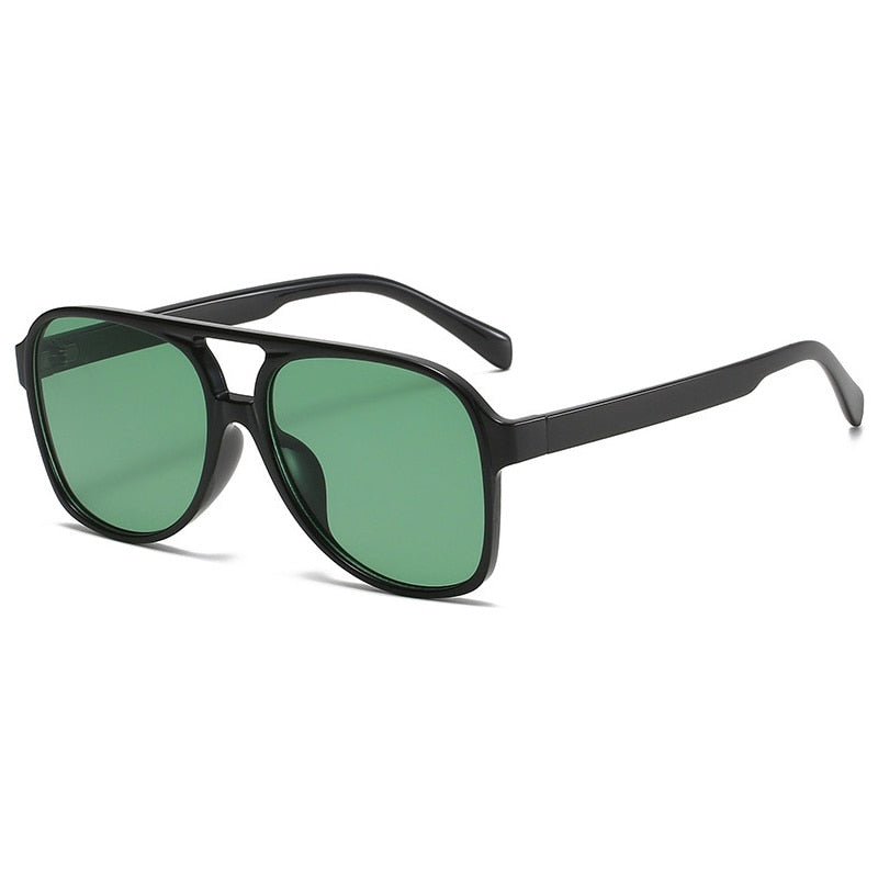 Women's Oversized Round 'Sassy' Plastic Sunglasses