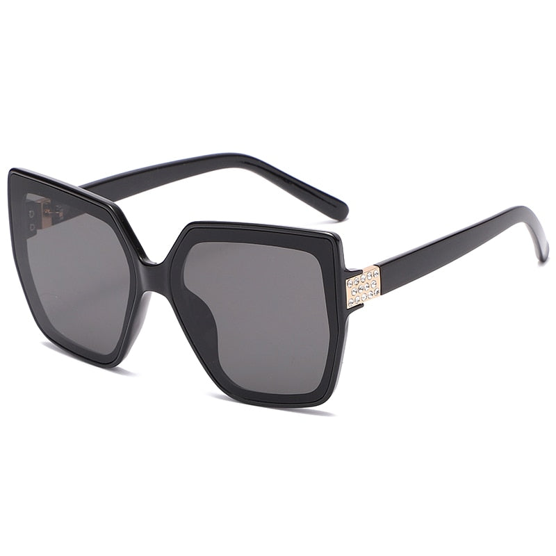 Women's Oversize Square 'Bewitching' Plastic Sunglasses