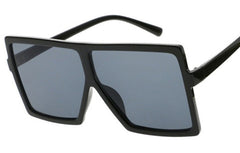 Women's Oversized Square 'Elham ' Plastic Sunglasses