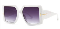 Women's Oversized Square 'Grainne' Plastic Sunglasses