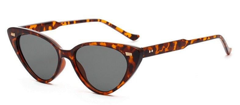 Women's Cat Eye 'Glazy Eye Wear' Plastic Sunglasses