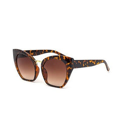 Women's Oversized Cat Eye 'Fun In The Sun' Sunglasses