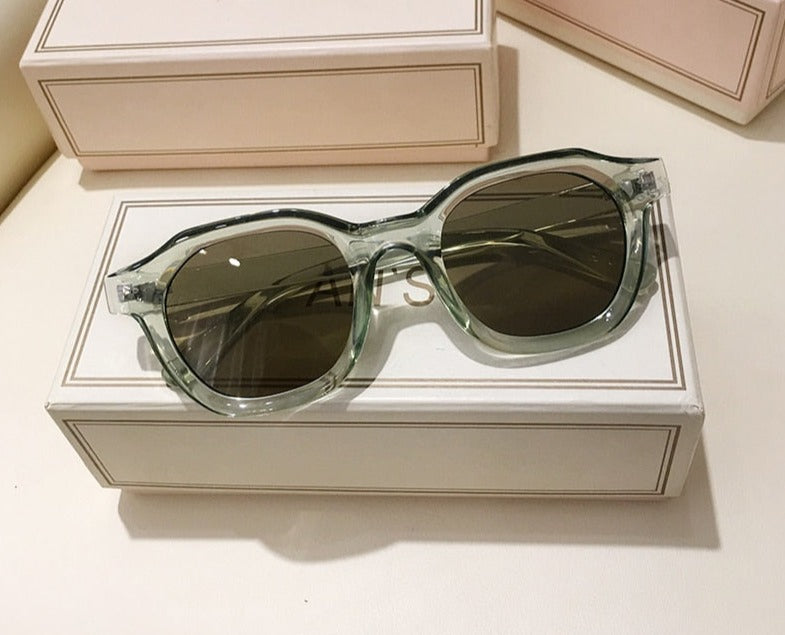 Women's Square 'Sedna' Plastic Sunglasses