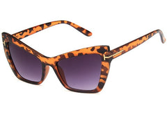 Women's Oversized Cat Eye 'Ophelia' Plastic Sunglasses