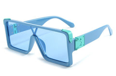 Women's Oversized Square 'Magnolia Shine' Plastic Sunglasses